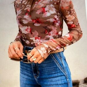 Floral mesh  Long Sleeve Top